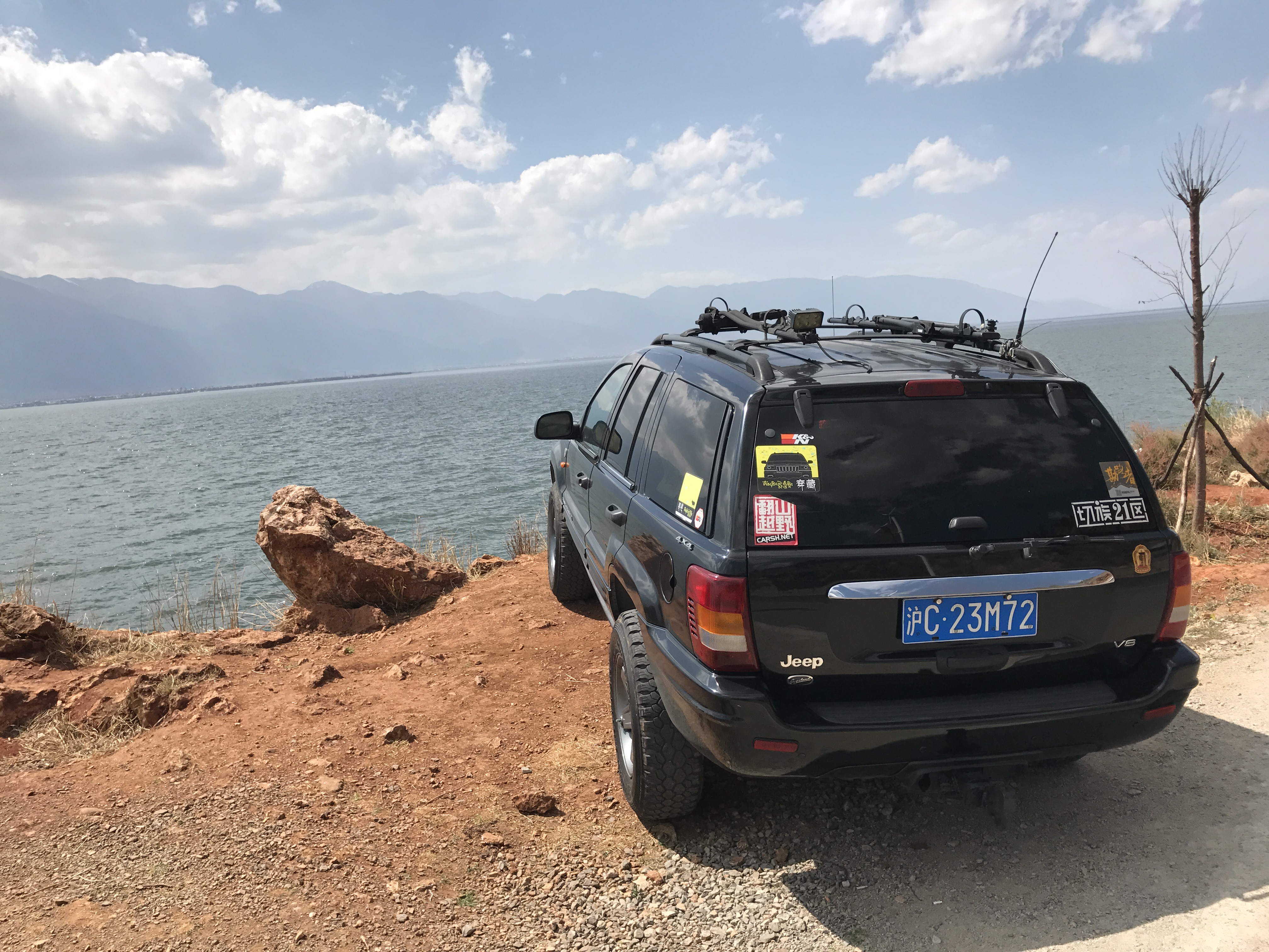 在国内生不逢时的第二代大切诺基WJ，还记得他么？他陪我走遍天涯