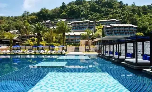 卡马拉海湾铂金海岸,卡马拉海湾旅游度假村