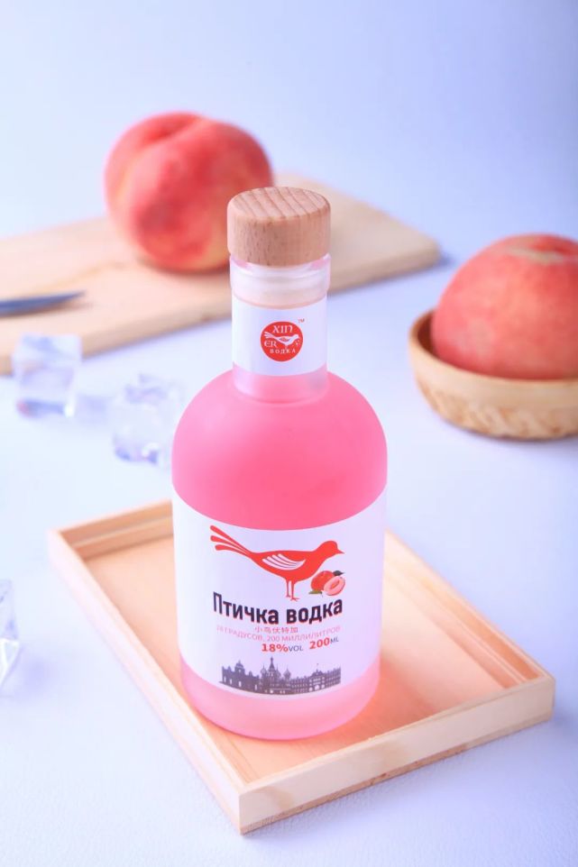 小鸟伏特加怎么样好喝,小鸟伏特加和江小白哪个好喝