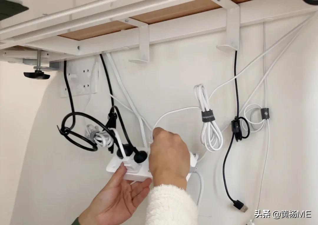 终于把厨房里打扫干净,终于把桌面收拾好了