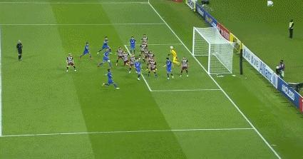 对胜利更为迫切的水原三星以2-0战胜神户胜利船，恒大惨遭淘汰