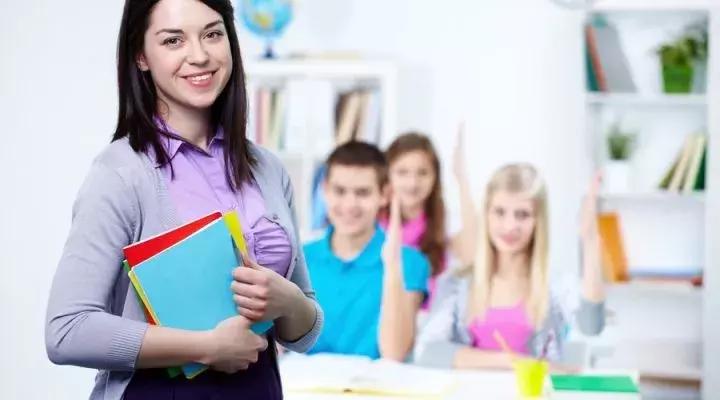 培训学校的老师一般是什么学历,培训学校哪个科目比较火爆