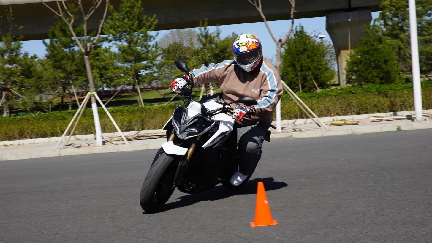 光阳400踏板摩托车测评,光阳krider400可以加装滑动离合器