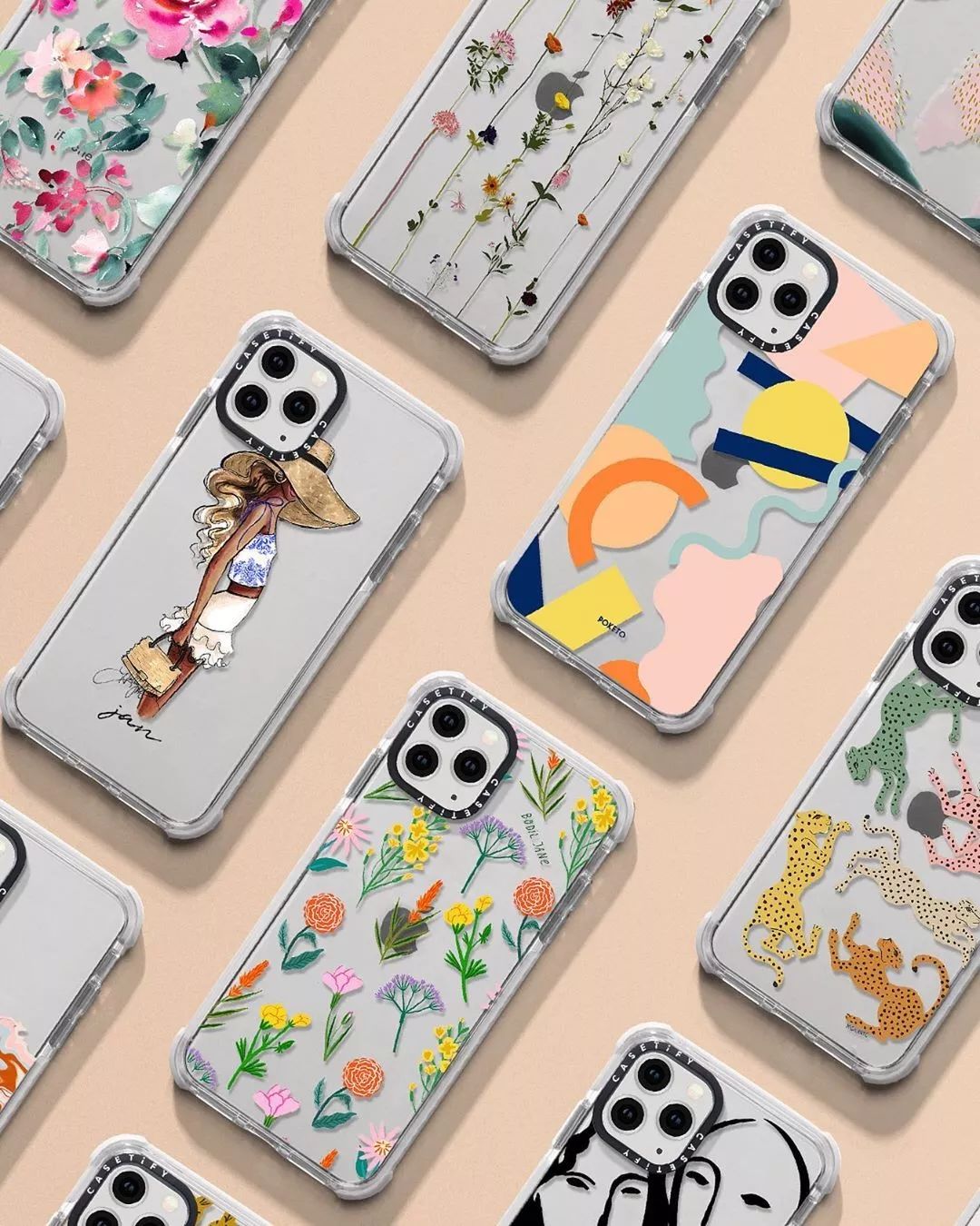 让登上福布斯的Kylie金小妹宠幸的手机壳是？