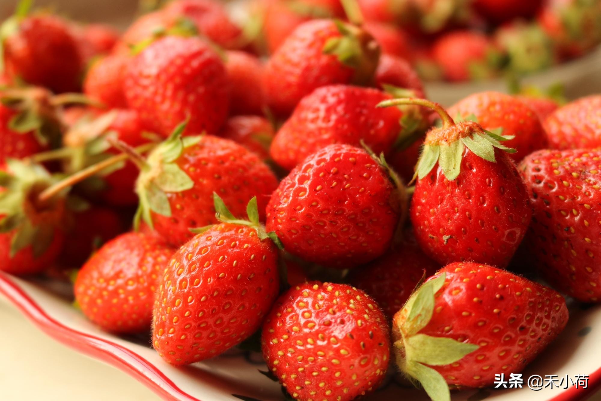 草莓酱怎么做才能更香,做草莓酱的简单方法还好吃