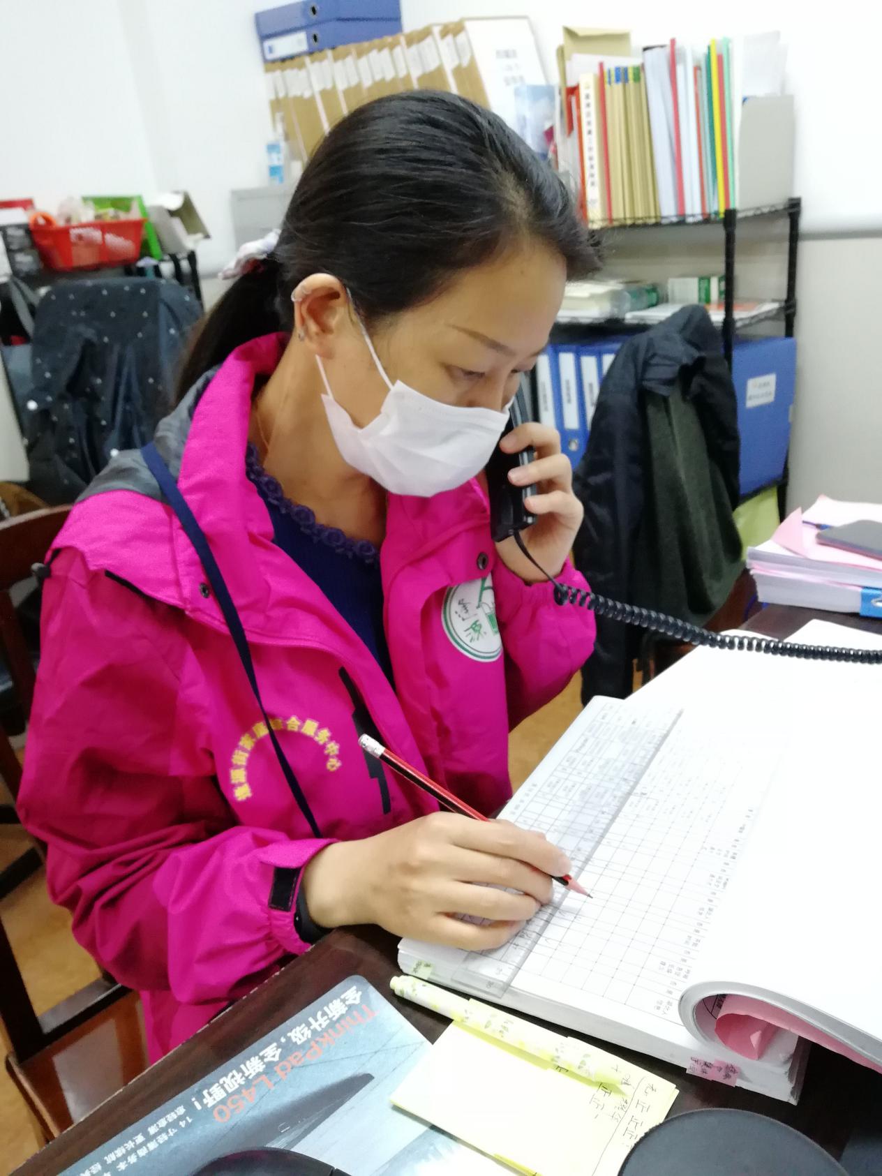 荔湾｜关爱困难群众，逢源街将抗疫“健康福袋”送到家门口