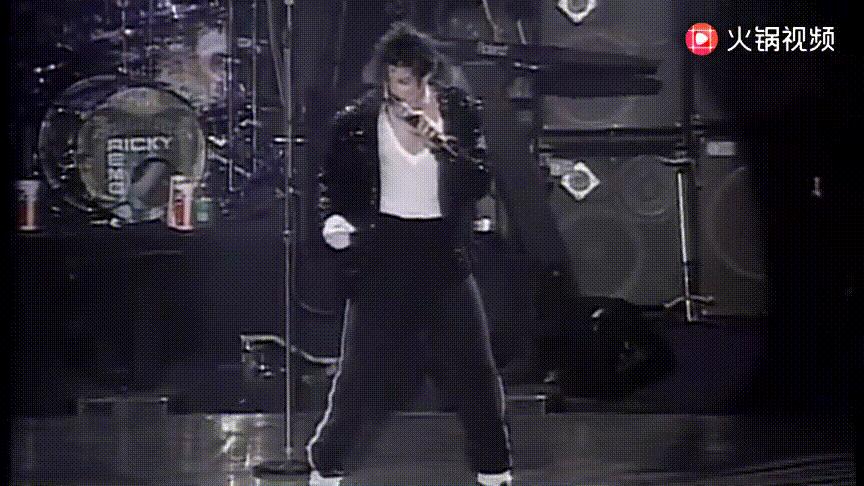 1983年迈克尔杰克逊日本演唱会,迈克尔杰克逊blackorwhite1992年彩排