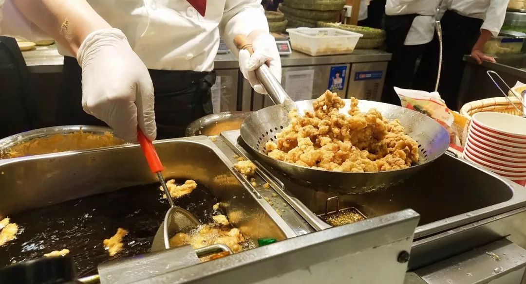 从白天排队到天黑,重庆地瓜老火锅探店