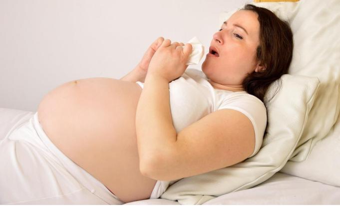 孕期腹痛怎么缓解,孕期初期腹痛的原因有哪些