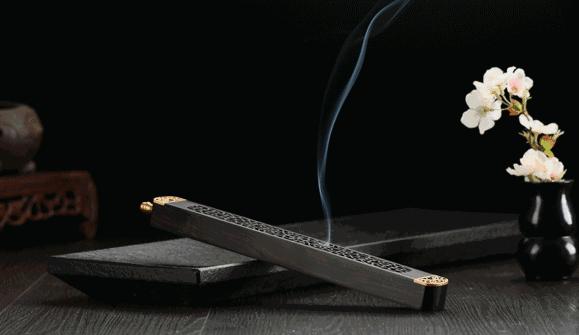 鏈嶆皵鐨勬湇鎷奸煶,杈熻胺鏈嶆皵涓庢湇楗电殑鍖哄埆