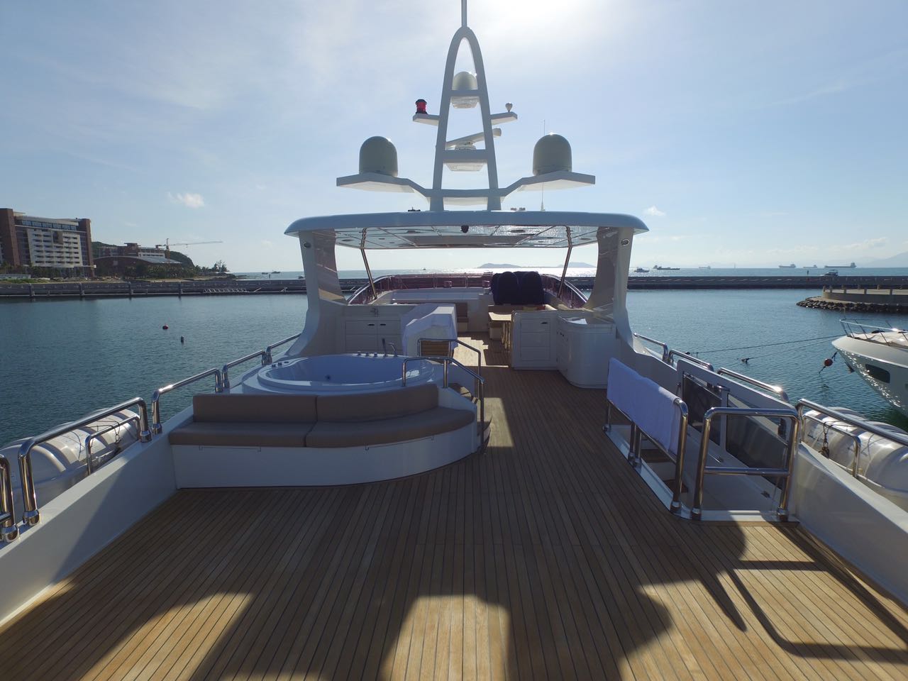 三亚上游艇的真实感受,三亚游艇包船体验