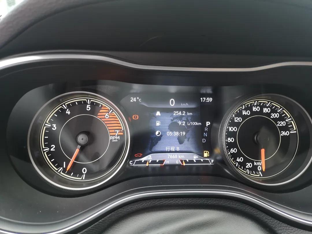 三天开800km,3天跑了700公里