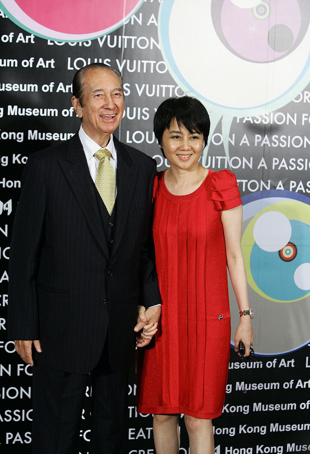 何鸿燊多大生的儿子何猷君,何鸿燊儿子何猷君生辰八字