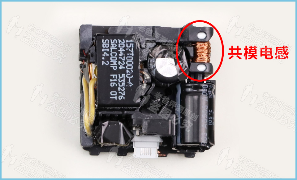 40元和8元的手机充电器有什么差别,同款手机不同价位充电器的区别