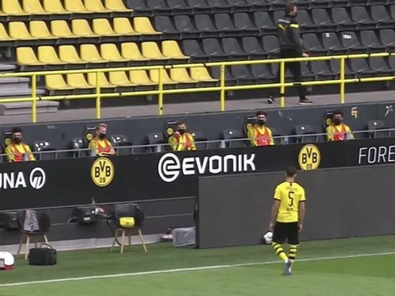 疫情之下欧洲五大联赛,疫情期间的足坛