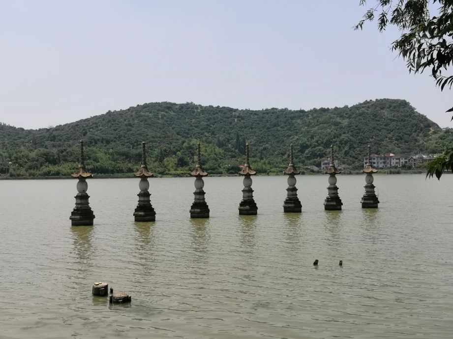 中国历史文化名镇,鸣鹤古镇历史名人