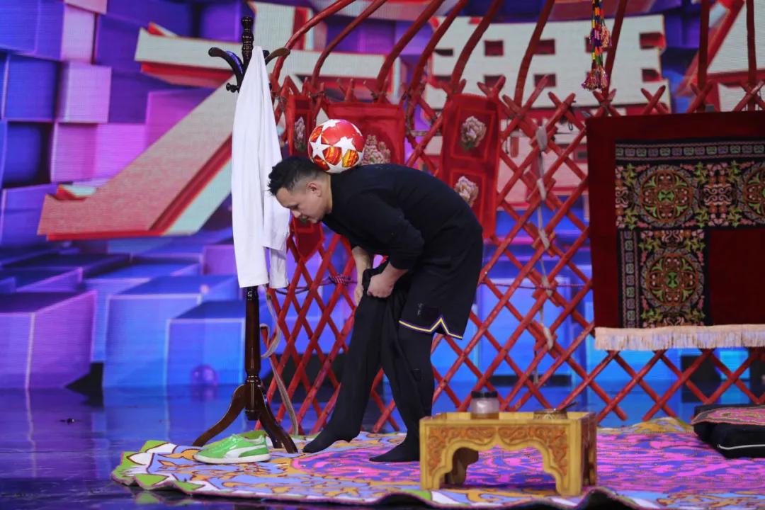 文安VS特克斯|少年展示传承600余年的高杆绝技,每一个动作都令人心惊胆颤