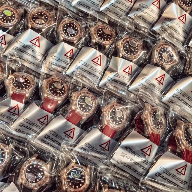 中国崛起!广州卡地亚价不到2000,贪婪的瑞士给美国老上了资深一课