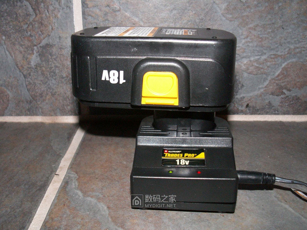 18v电钻锂电池怎样改装充电宝,怎样改装19.5伏锂电池电钻