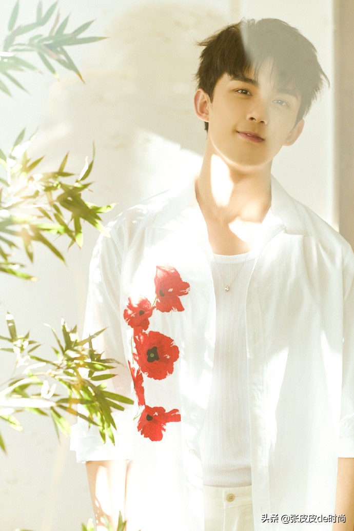 小哪吒吴磊图片 (吴磊是小哪吒吗)