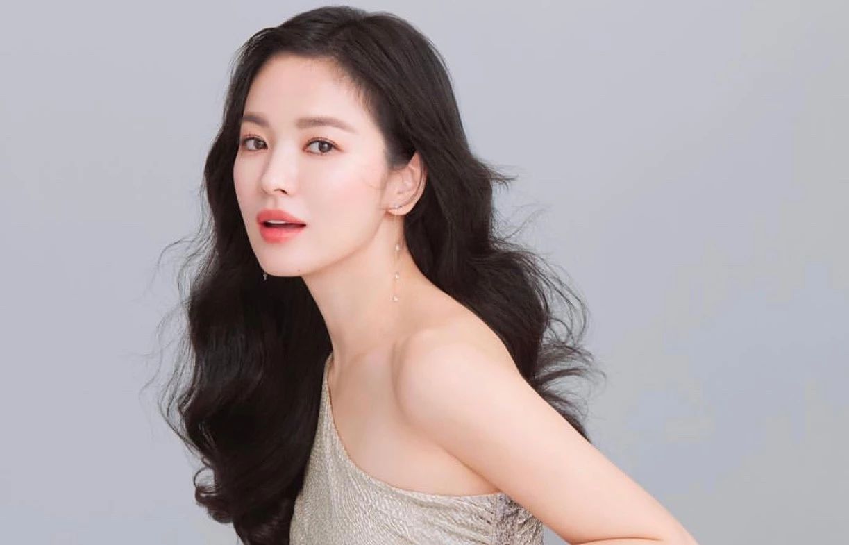 宋慧乔年轻时妆容,宋慧乔是怎么化裸妆的