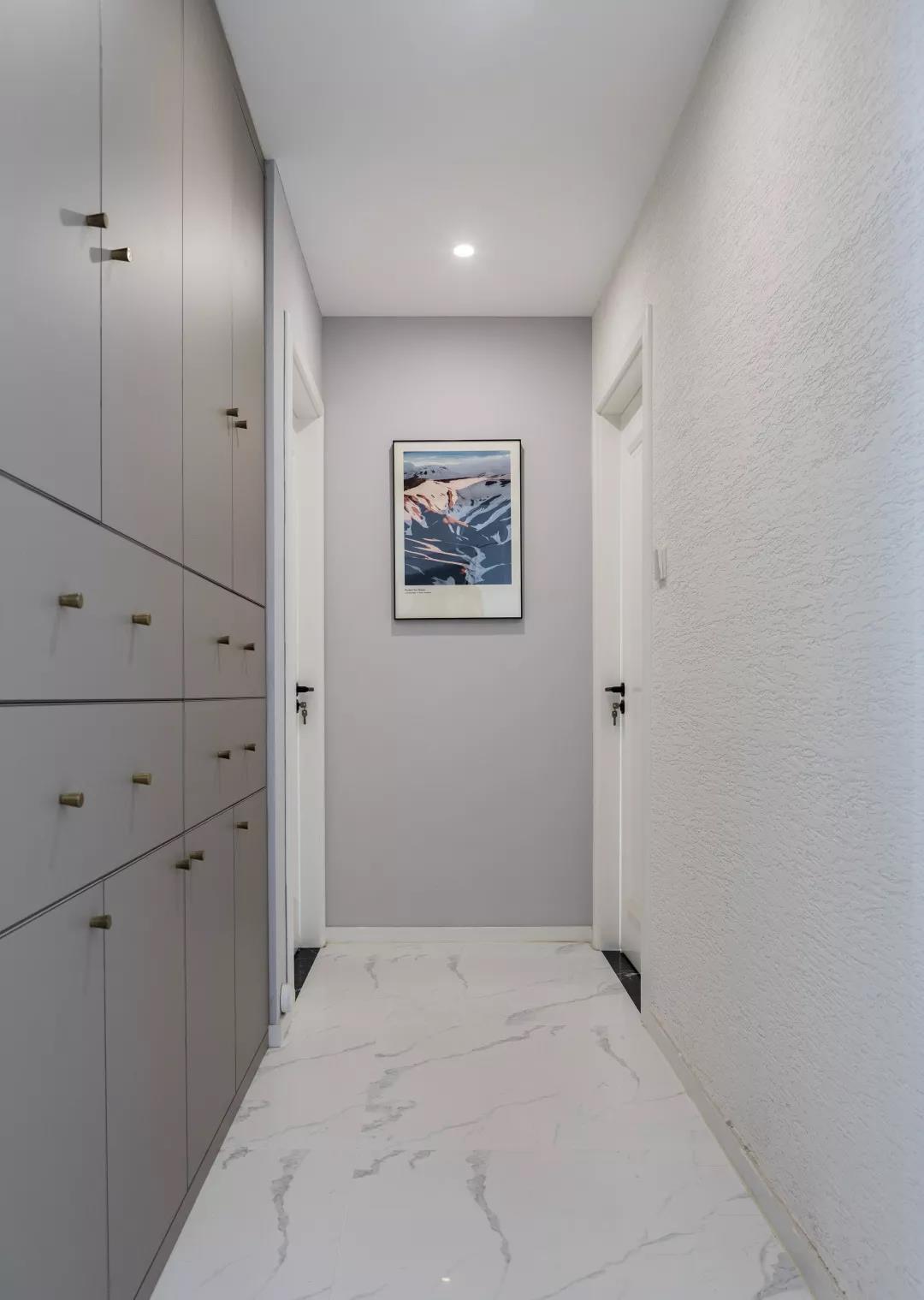 「恋·家」生活不需要太空旷，于是他们决定把家“变挤”