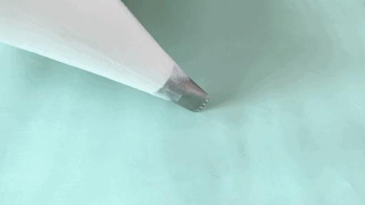 动物奶油裱花基础知识和手法,巧克力蛋糕裱花基础手法