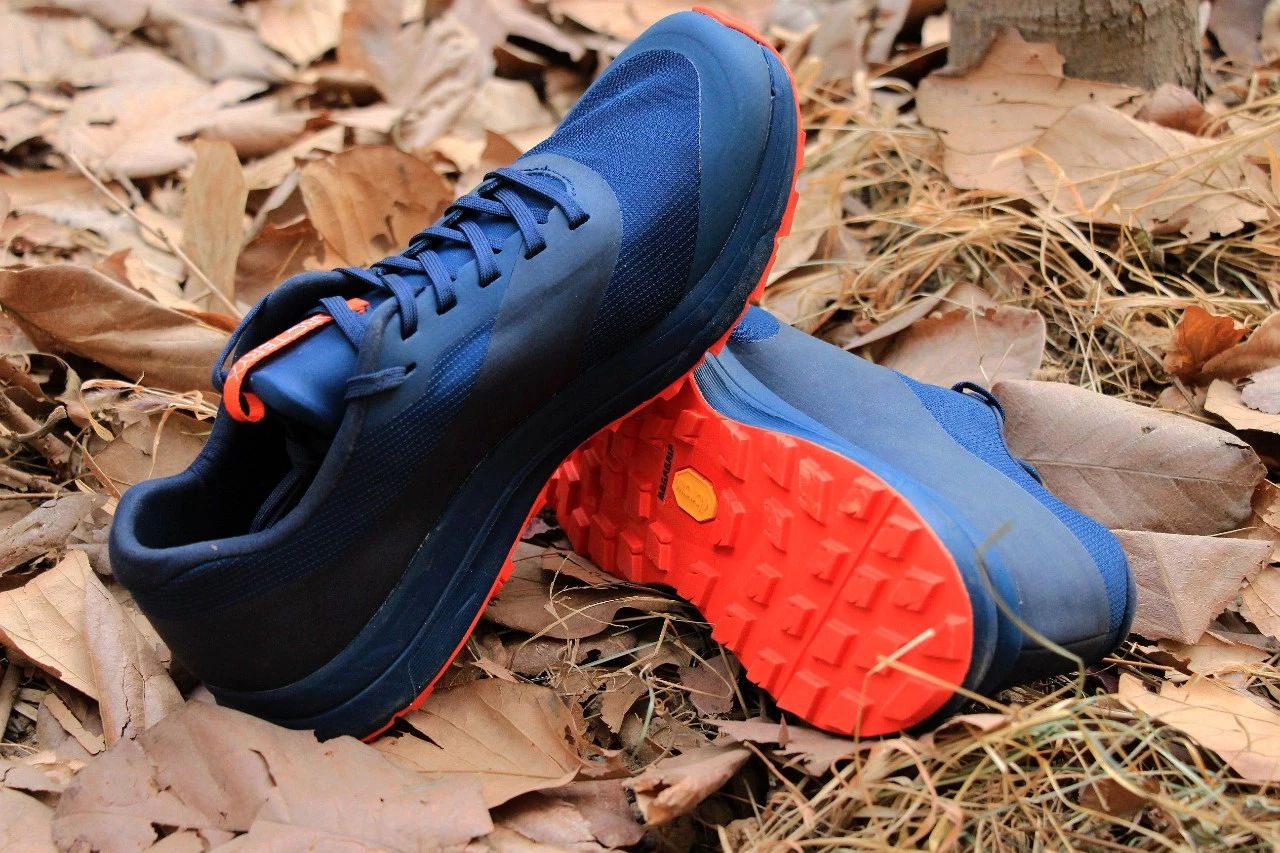 透气耐磨，带你纵横山巅：始祖鸟越野鞋评测