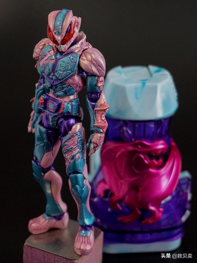 粉丝改造假面骑士手办,盖茨化身黑暗帝王,利维斯超越官方,真帅