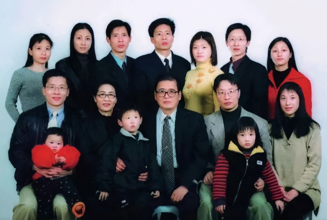 易烊千玺由国民弟弟变成实力演员,易烊千玺真实家境到底如何