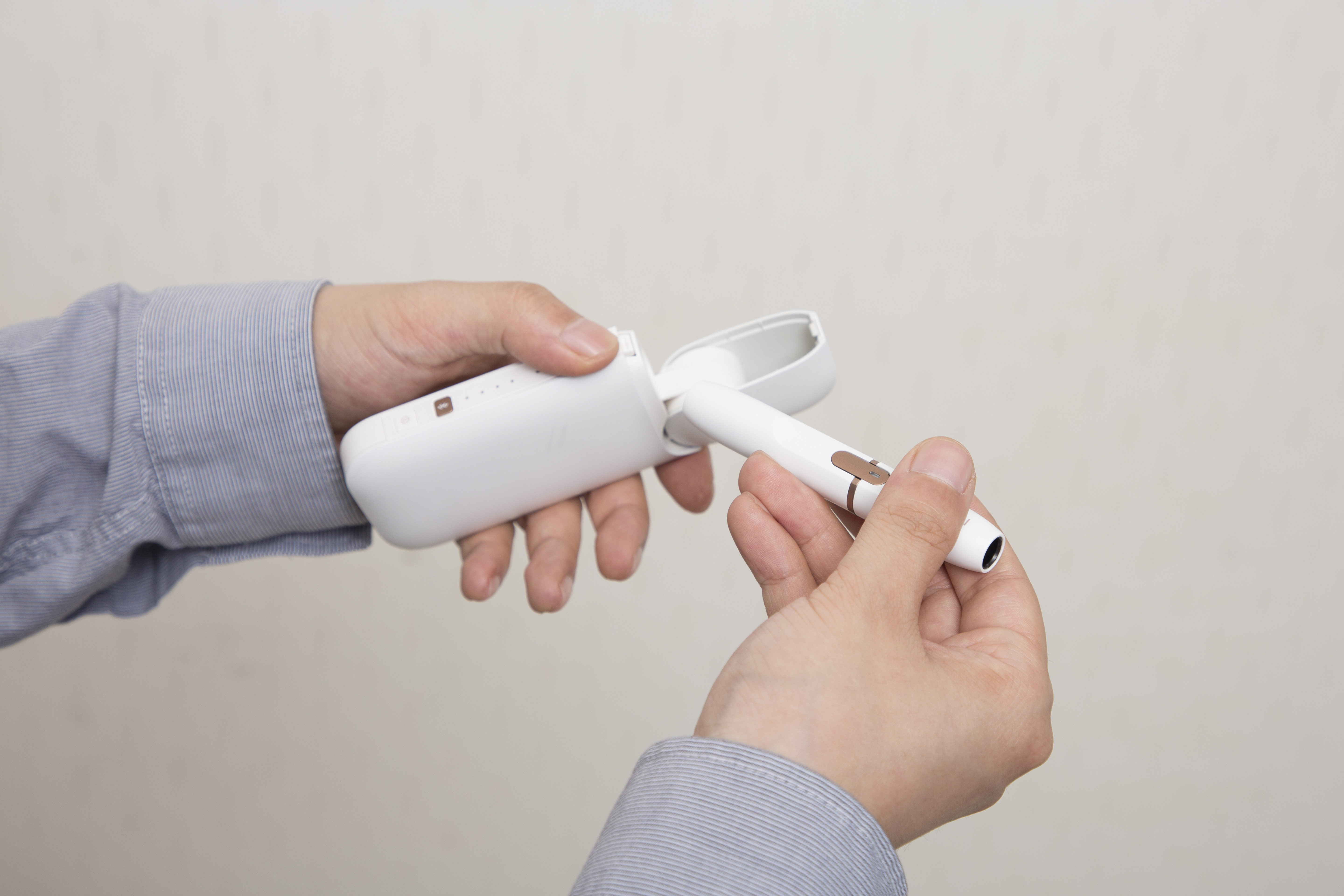 无烟日背后的*草烟**巨头:去年税利1.15万亿,逼近全国个税总额