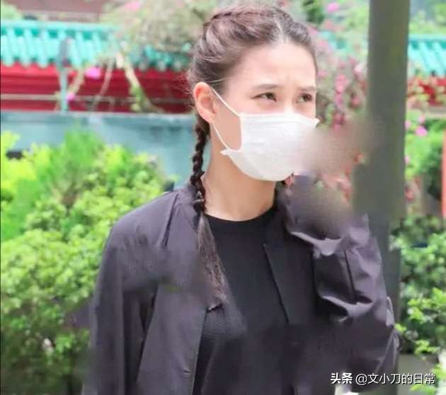 何超莲何猷君谁更受宠,何超莲谈论何猷君