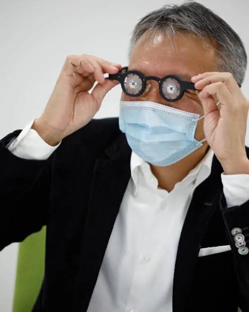 日本治疗近视的眼镜上市了吗,治疗近视眼的眼镜日本