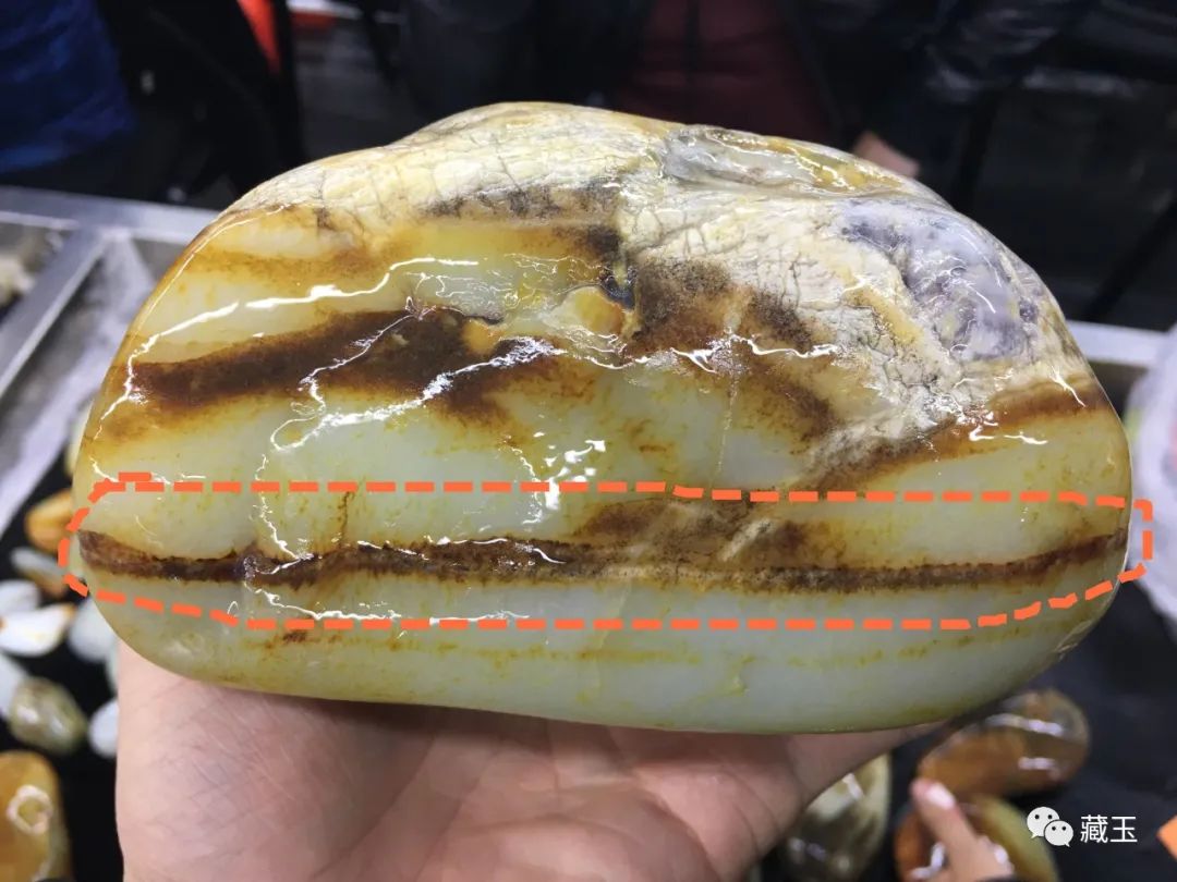 无裂不成玉？和田玉裂的秘密，堵料、切料必须看懂它