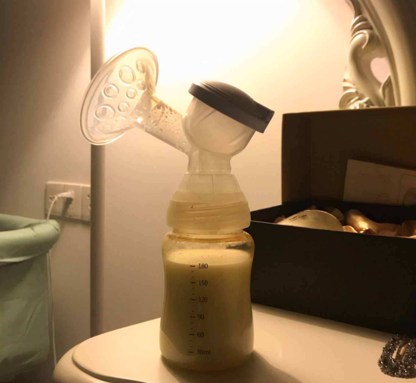 婴儿12个月发育图解,婴儿一月睡二月哭闹口诀