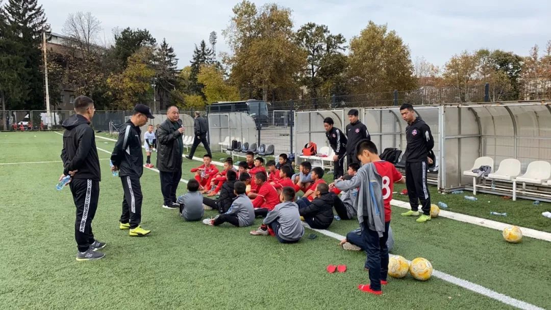 梅州客家队踢亚冠,梅州客家出征视频