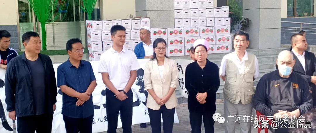 原八一男篮中锋马占福视频,篮球运动员马占福照片