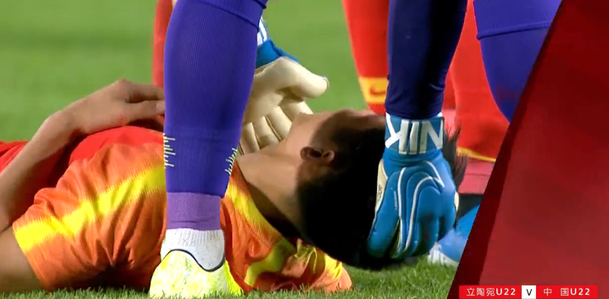中国足球啼笑皆非一幕,中国足球史上最尴尬的一幕