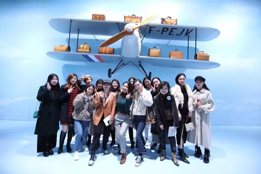 大饼的穿搭,大饼脸女生穿搭