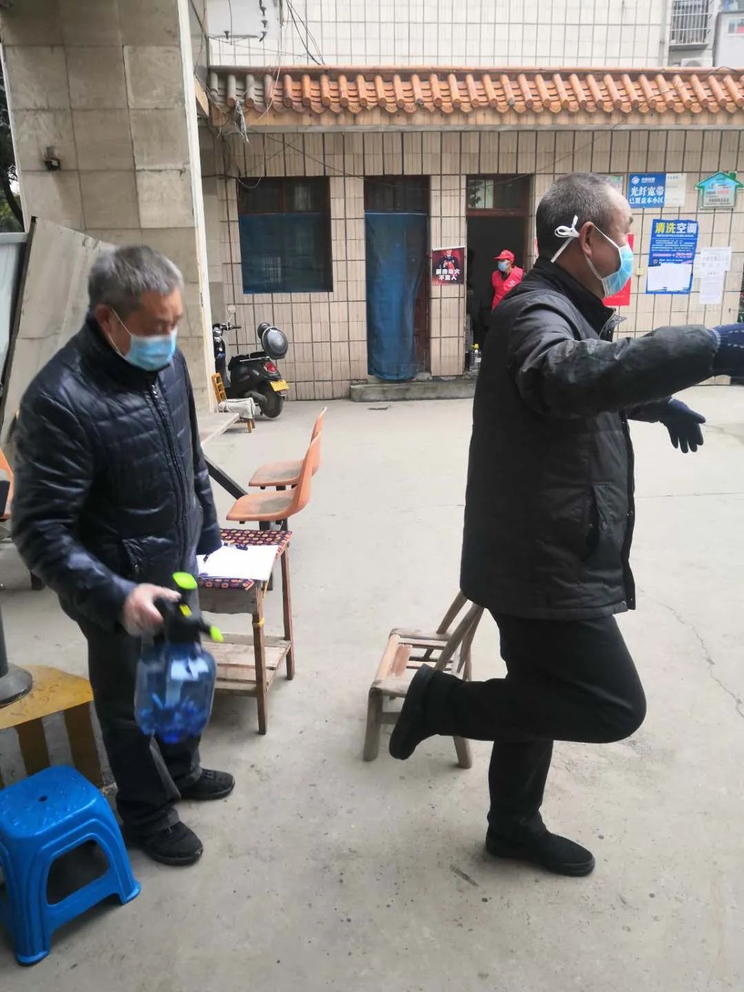 战疫故事精彩开头,战疫故事刘杰