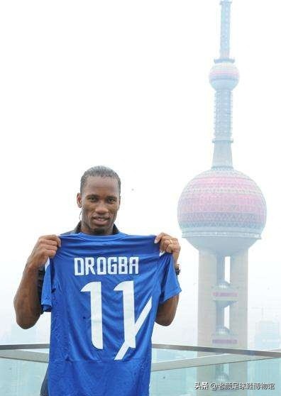 中超史上最强外援，专门碾压后卫，欧冠绝杀拜仁的非洲足球先生