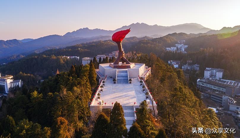 天下最高的山是哪一座,中国最好玩的山是哪座山