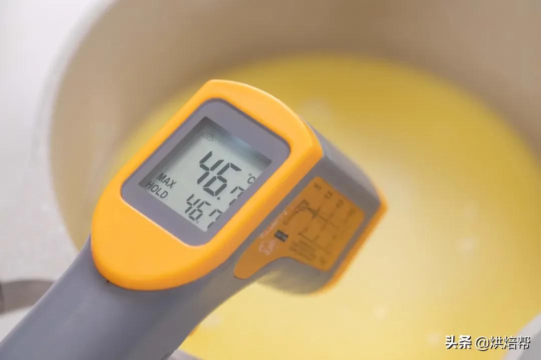 甜品教程超简单樱花粉雪媚娘 (水蜜桃雪媚娘的吃法)