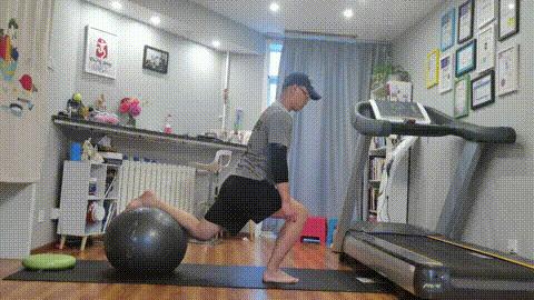 怎样练翘尾支撑平衡,平衡的训练方法