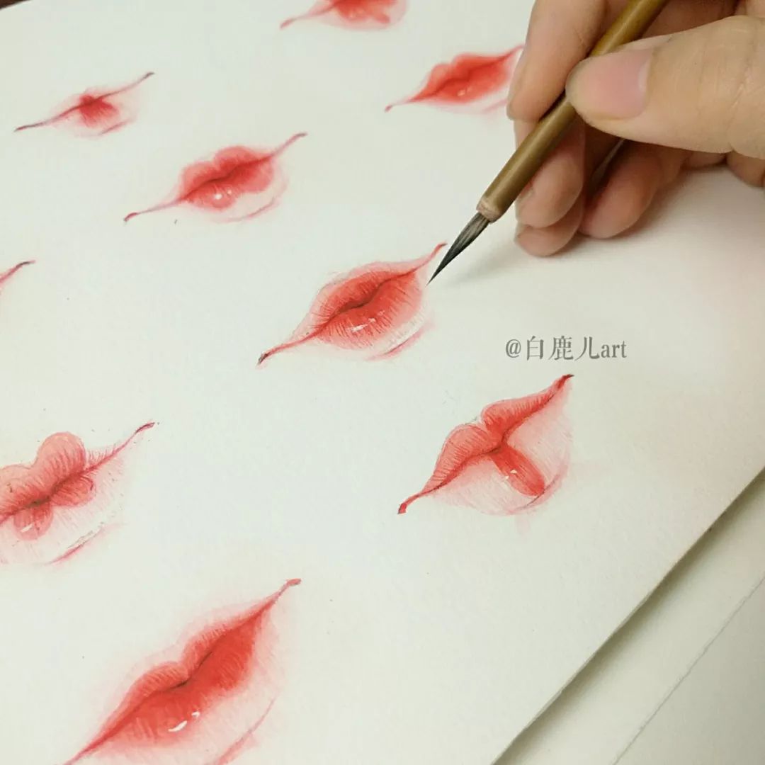 玉手青丝美女图片,一袭白衣清冷出尘的古风美人