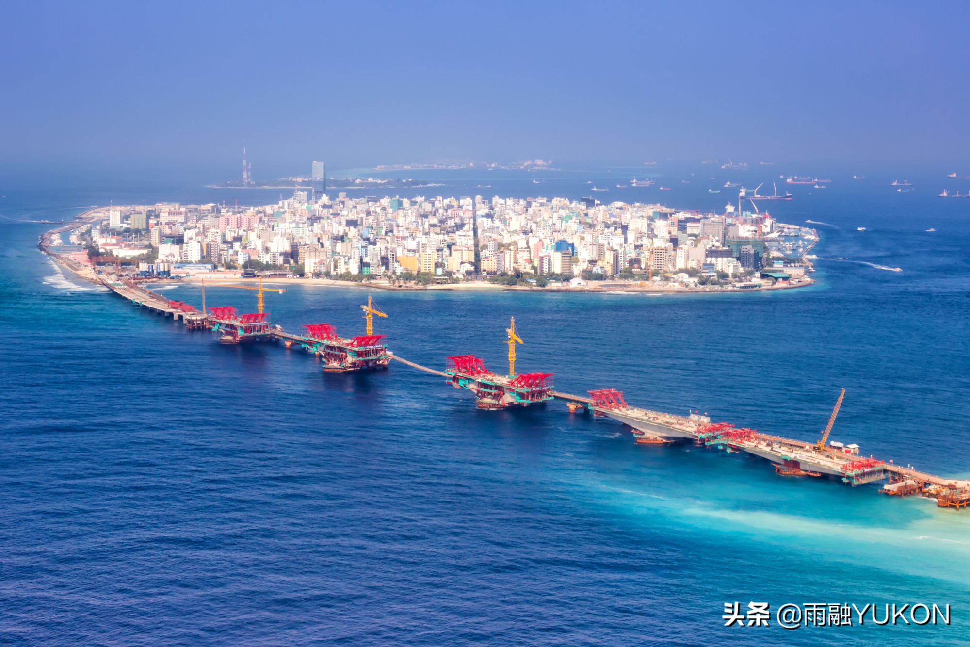 通向台湾的跨海大桥由谁出资,建造大连跨海大桥是政府出资吗