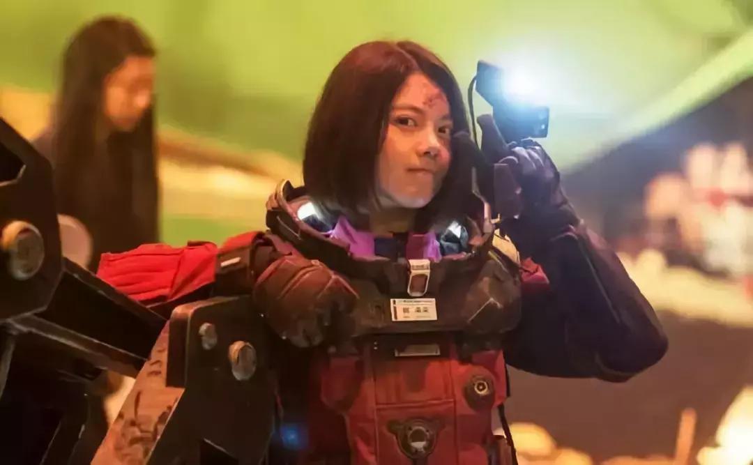 ai换脸技术好学吗,ai换脸后面站很多人教程