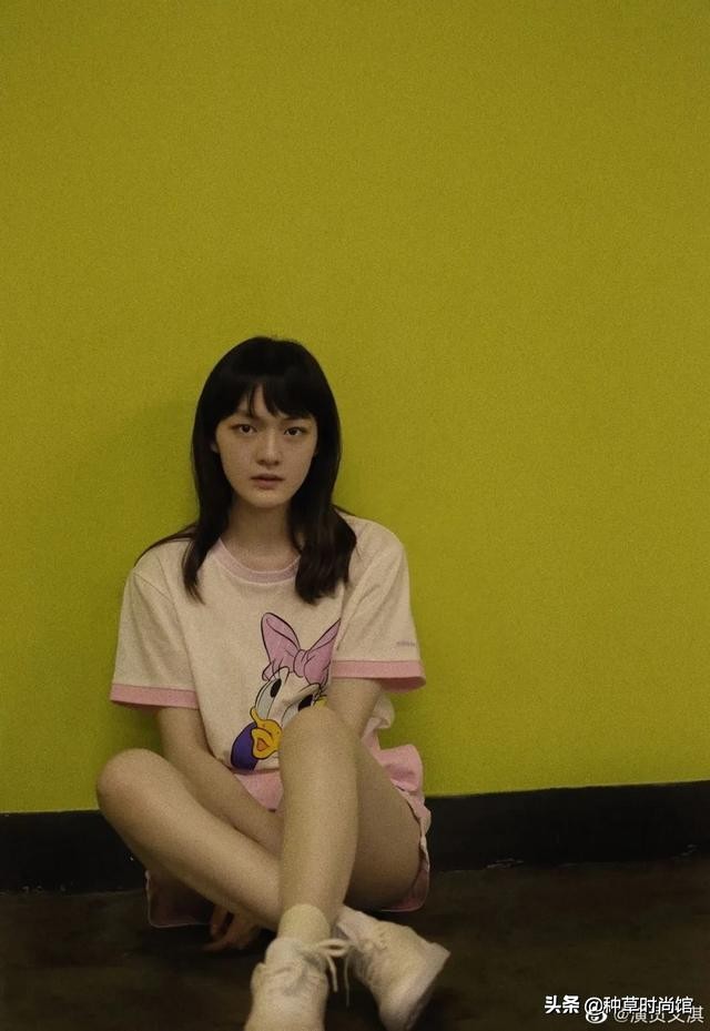 适合学生的穿搭高级感图集,小花穿搭图片大全