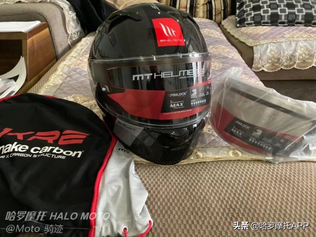 一款高颜值又亲民的碳纤维头盔——MT蛇纹碳纤