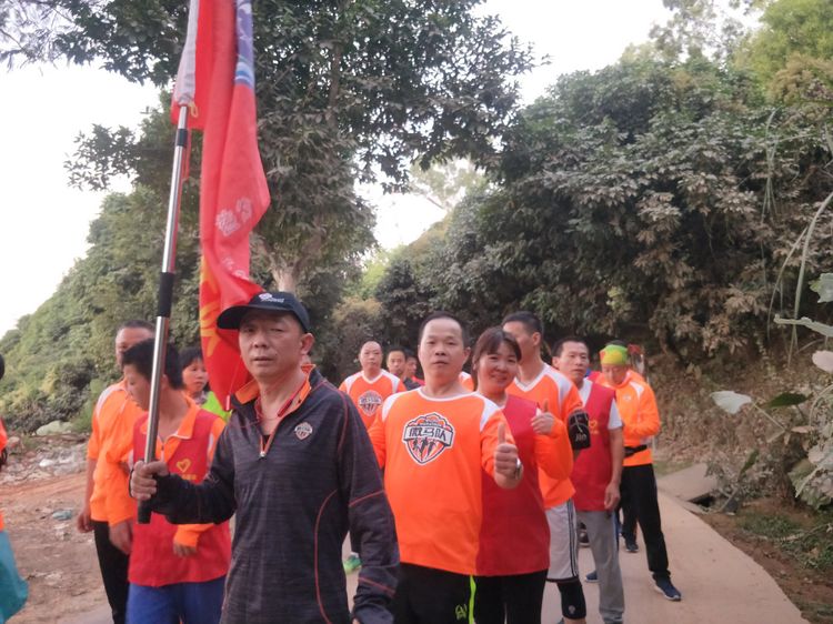 魅力深马，微马同行！六约微马助力深圳国际马拉松